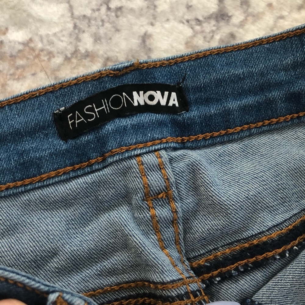 Fashion Nova Jeans - Picture 3 of 6